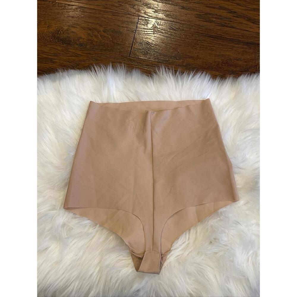 COMMANDO CONTROL THONG SEAMLESS HIGH WAISTED PANTY NUDE SIZE M NEW - Picture 4 of 5